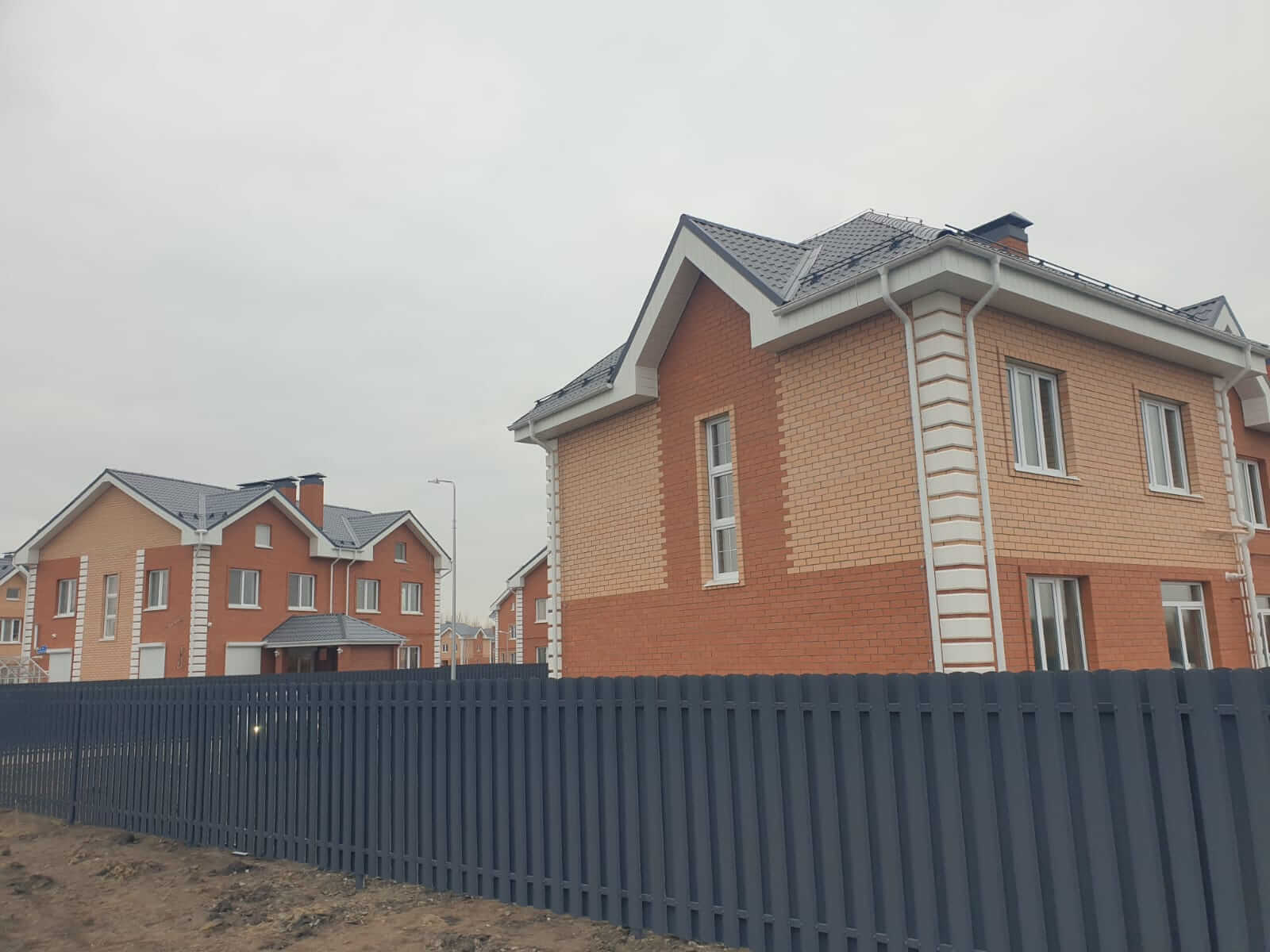 Забор из штакетника 230м Серый Графит фото1 в Джанкое