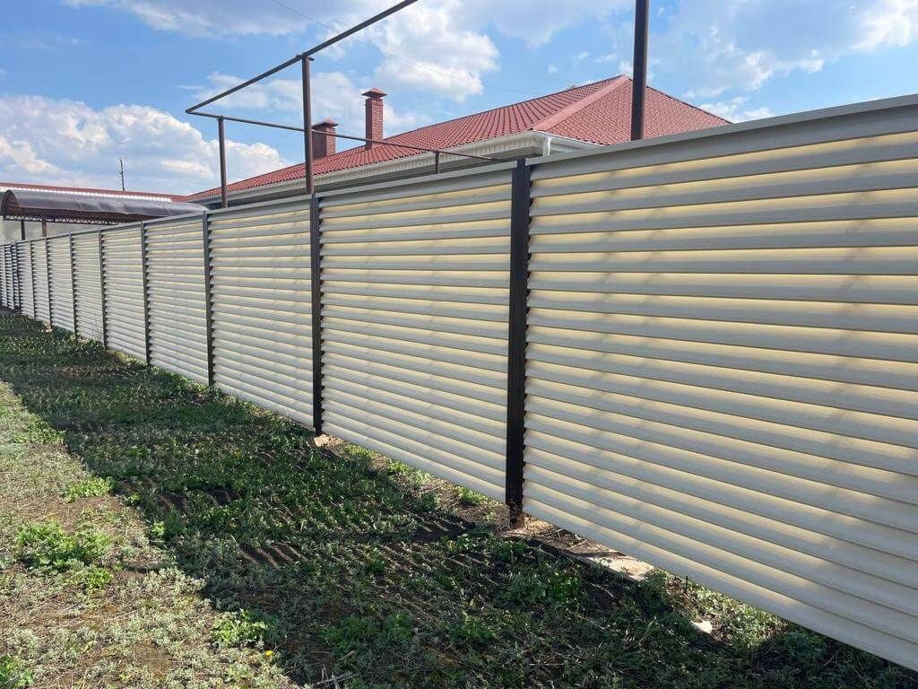 Забор из ламелей Еврожалюзи 25м RAL1015/1015 Слоновая Кость двусторонний фото 2 в Джанкое