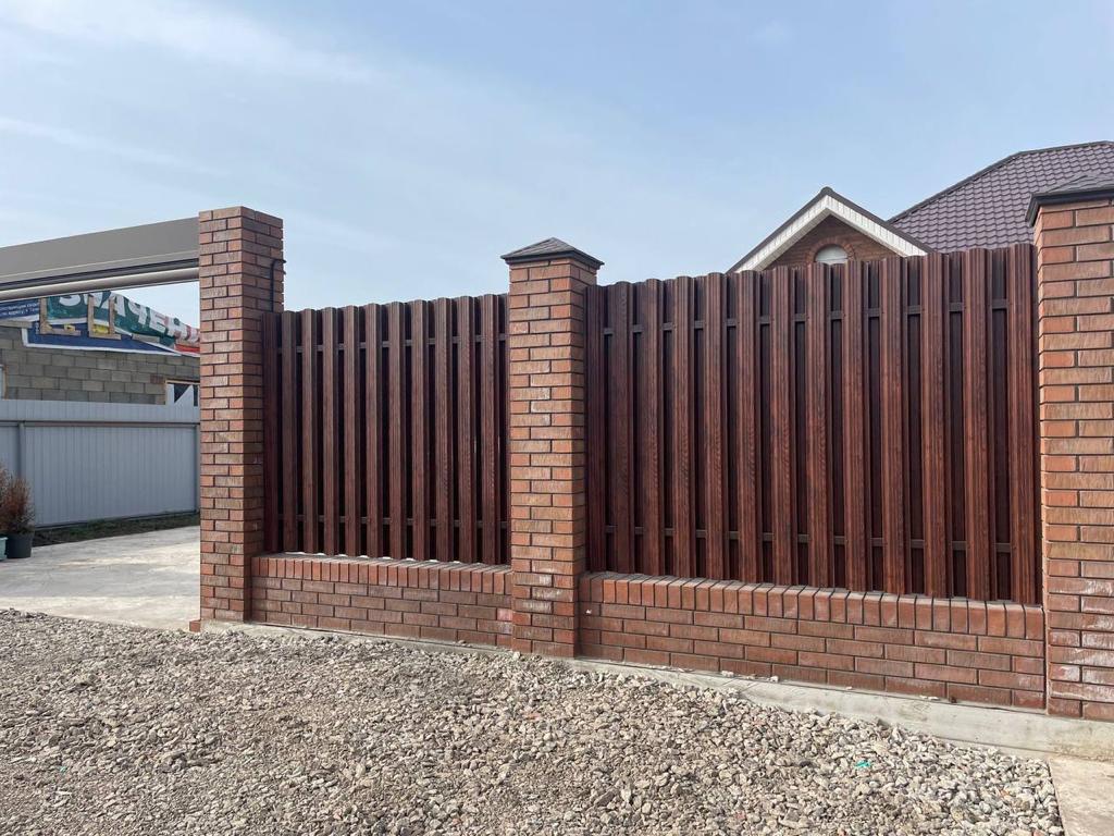 Забор из широкого штакетника 32м Античный Дуб SteelArt двухсторонний фото 1 в Джанкое