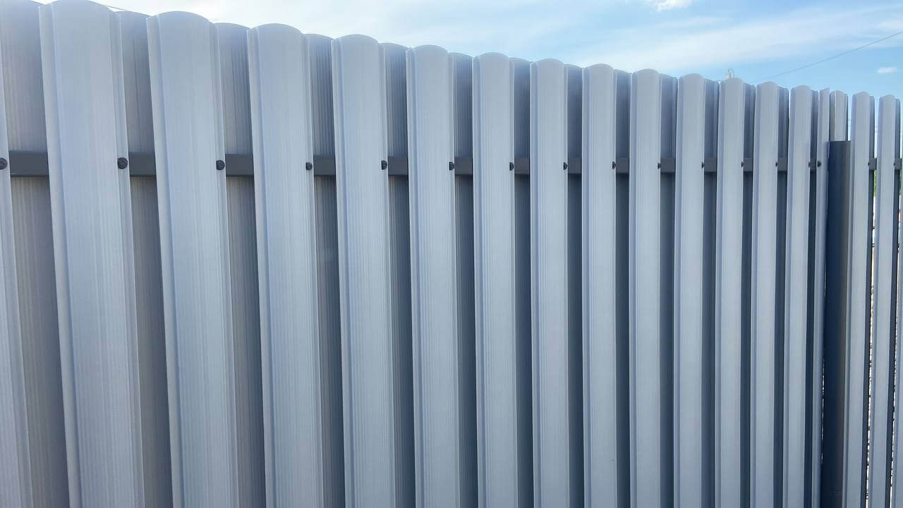 Забор из евроштакетника 16м RAL7024 Серый Графит фото 4 в Джанкое